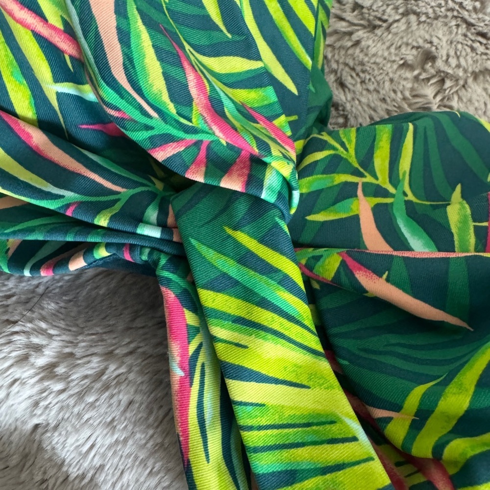 NWT! 💚 LANDS’ END Twist Front Underwire Bikini Top – Size 14, NWT - Picture 13 of 13